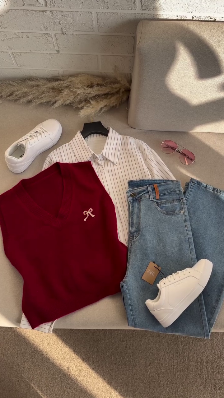 Women’s Red Solid V-Neck Sweater Vest with Bow Embroidery – Chic Layered Style
