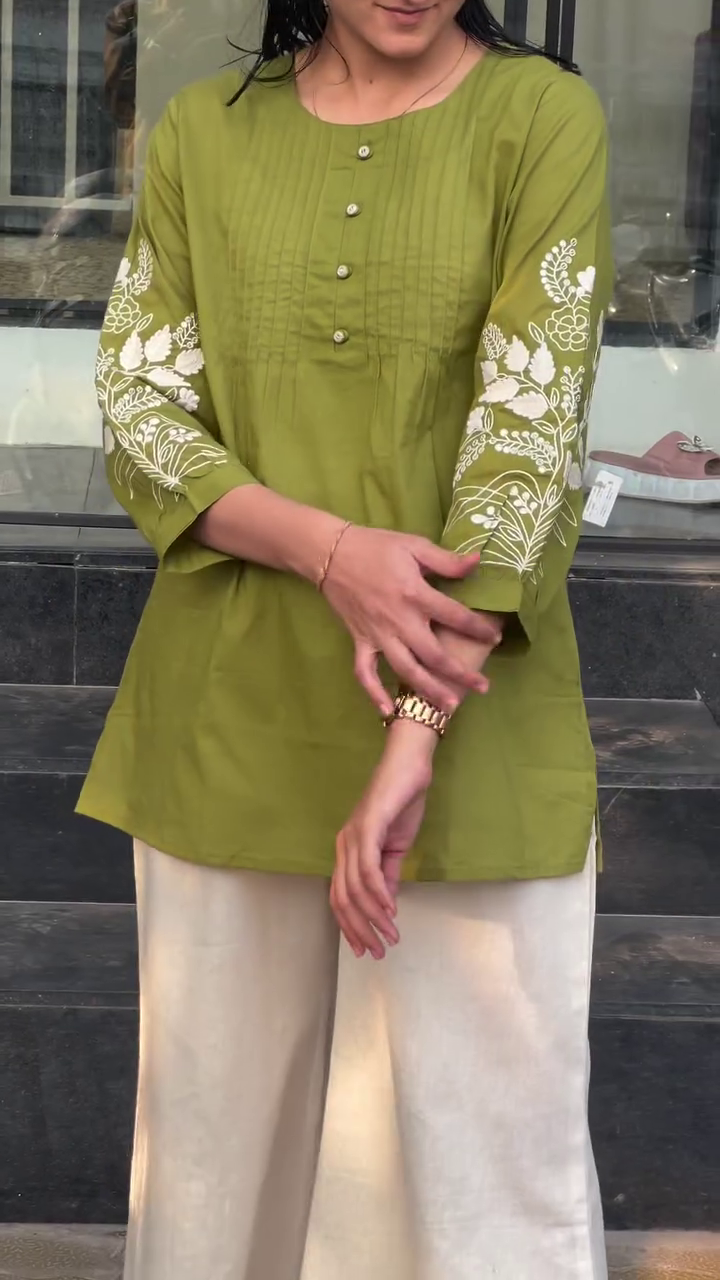 🌿 Elegant Simplicity: Teal Embroidered Kurta