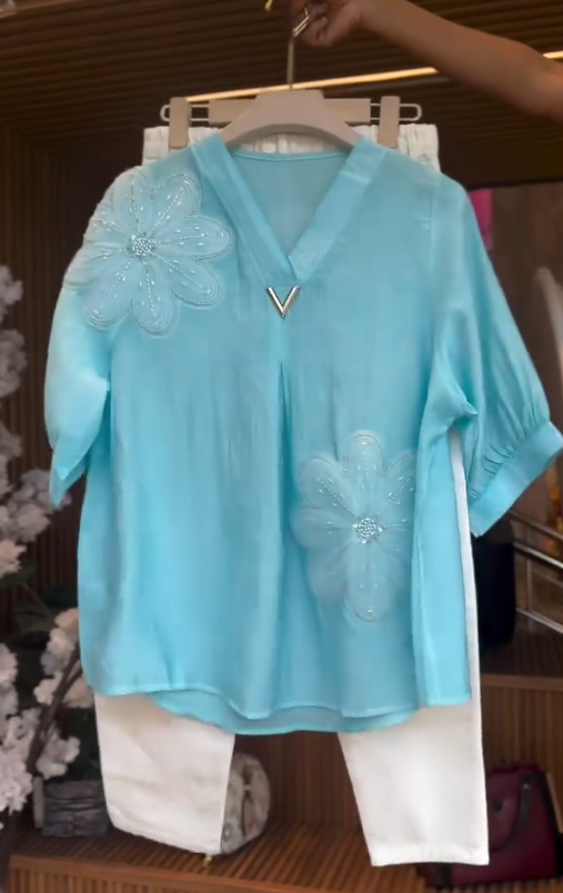 💙 Serene Bloom: Aqua Floral V-Neck Kurta Set