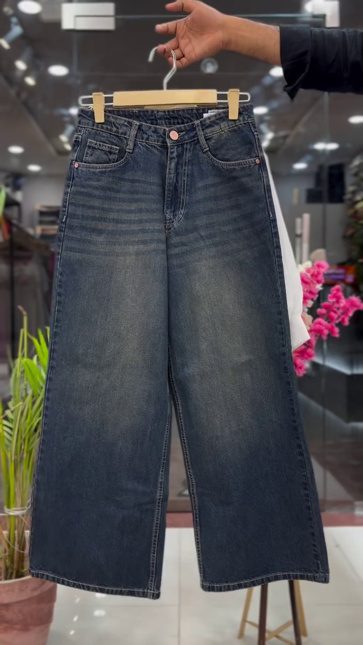 Classic White Shirt & Blue Jeans Combo – Timeless Style, Endless Versatility