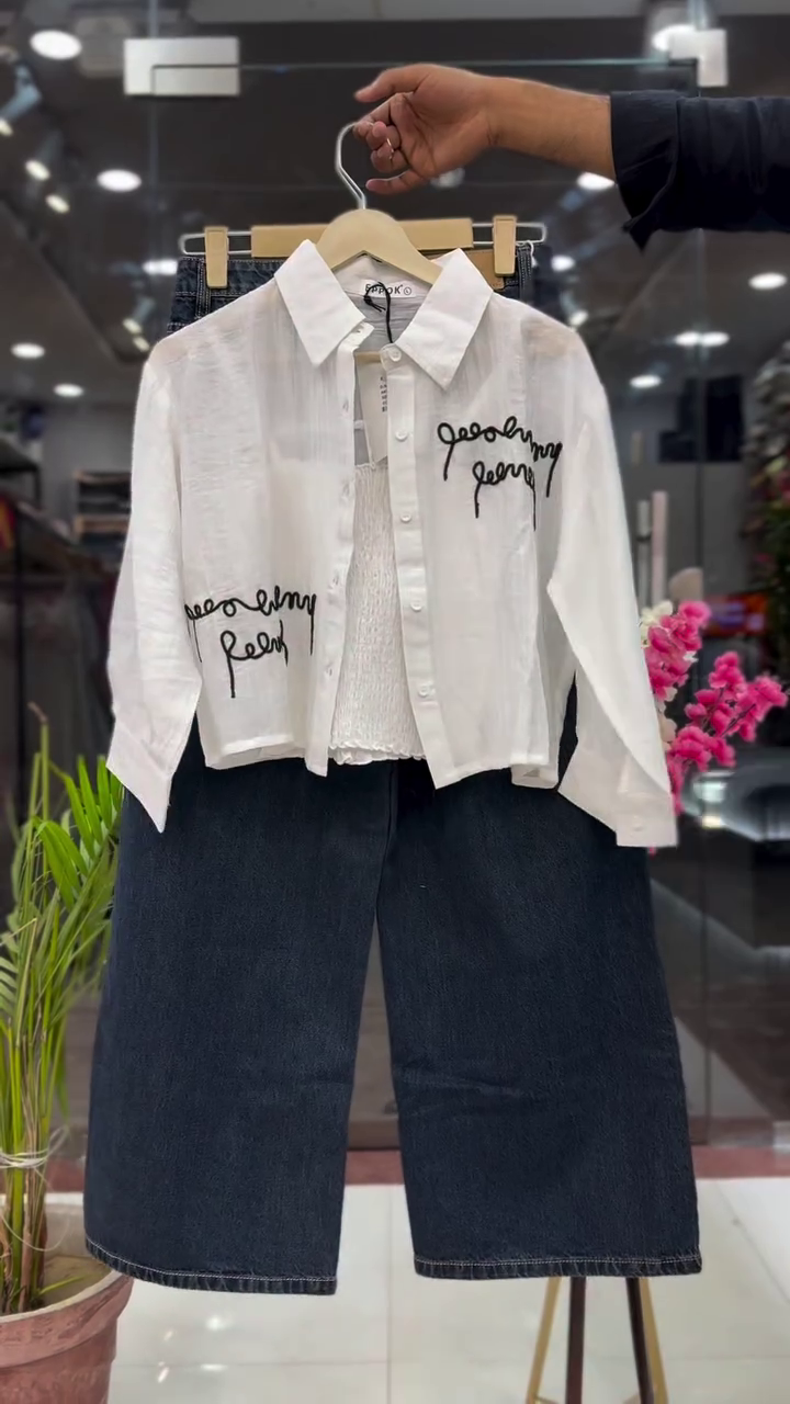 Classic White Shirt & Blue Jeans Combo – Timeless Style, Endless Versatility