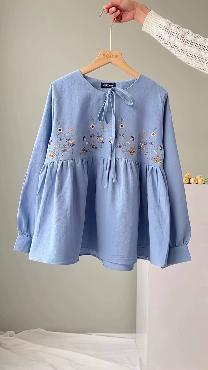 Floral Embroidered Tunic Top – Graceful Charm with Everyday Comfort