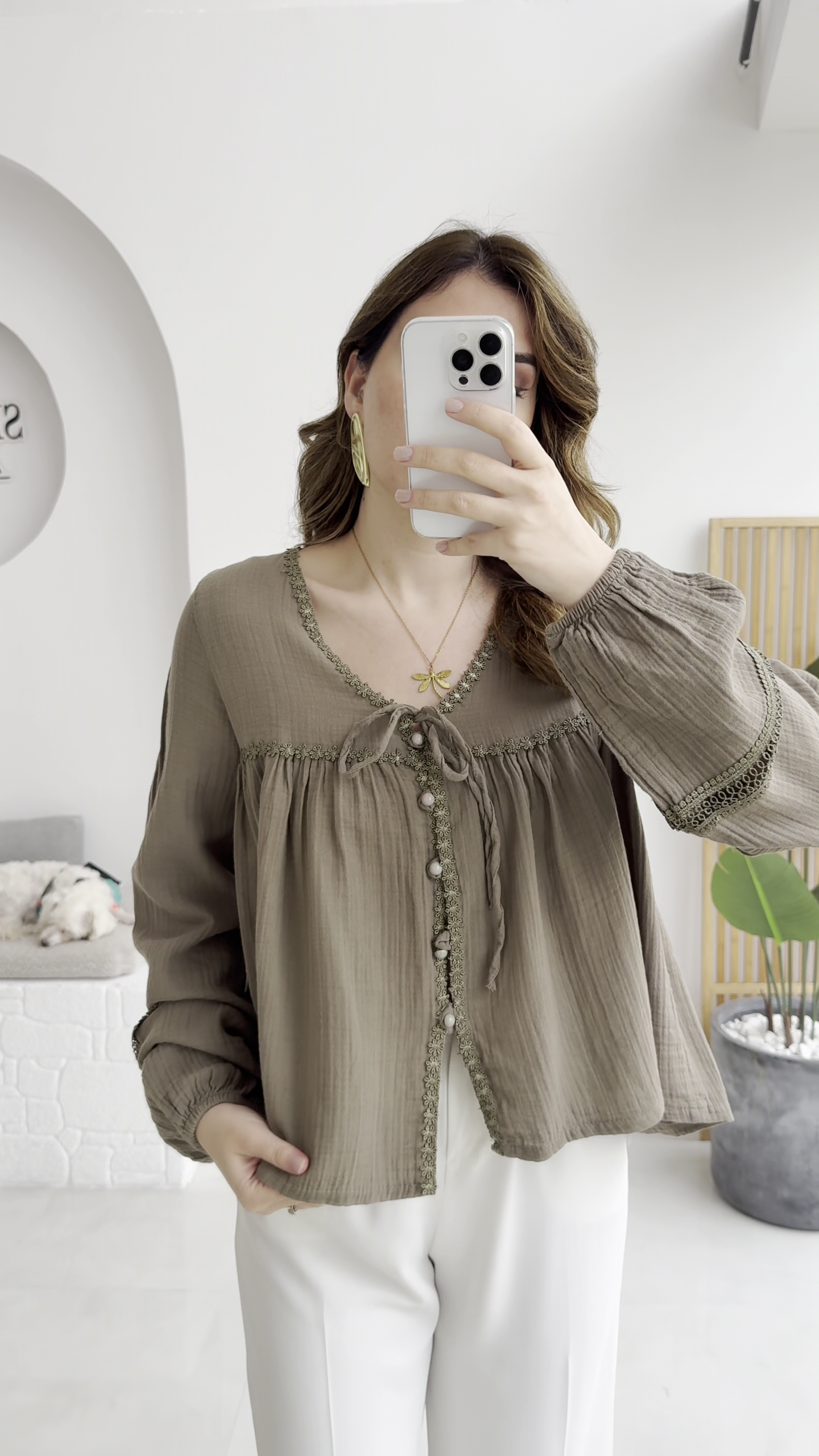 Round-Neck Top with Tie-Up – Effortless Style with a Playful Twist