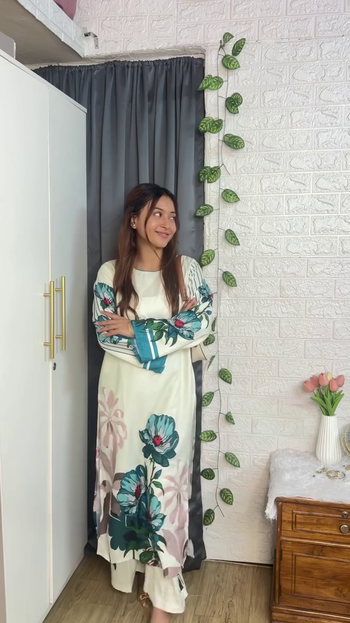 Step Out in Style with the White Floral Printed Rayon Co-ord Set – Effortless Elegance for Every Occasion
