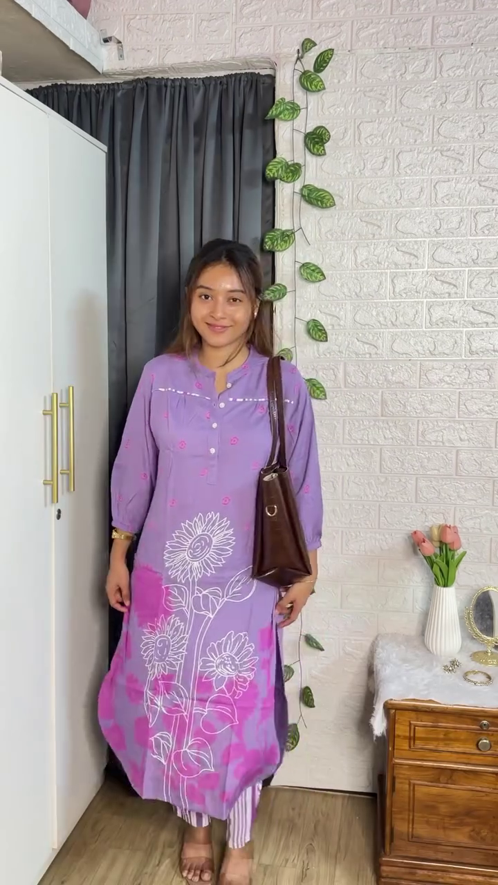 Celebrate Timeless Elegance with the Women’s Ethnic Motifs Embroidered Kurta Set – Complete with Trousers & Dupatta