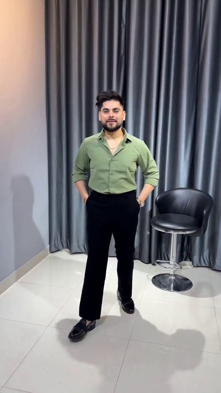 Effortless Masculine Style: Olive Green Button-Down Shirt for a Modern Look