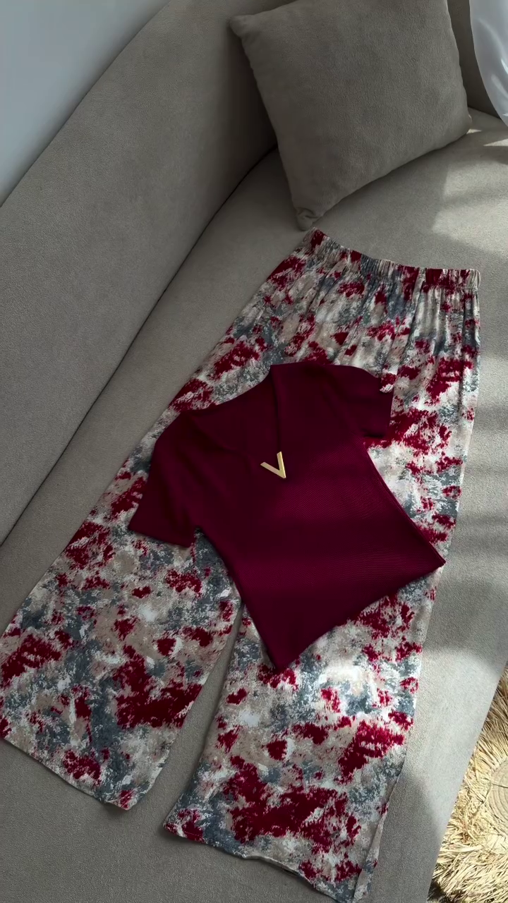 Chic & Vibrant: Maroon V-Neck Top with Floral Printed Wide-Leg Palazzo Pants