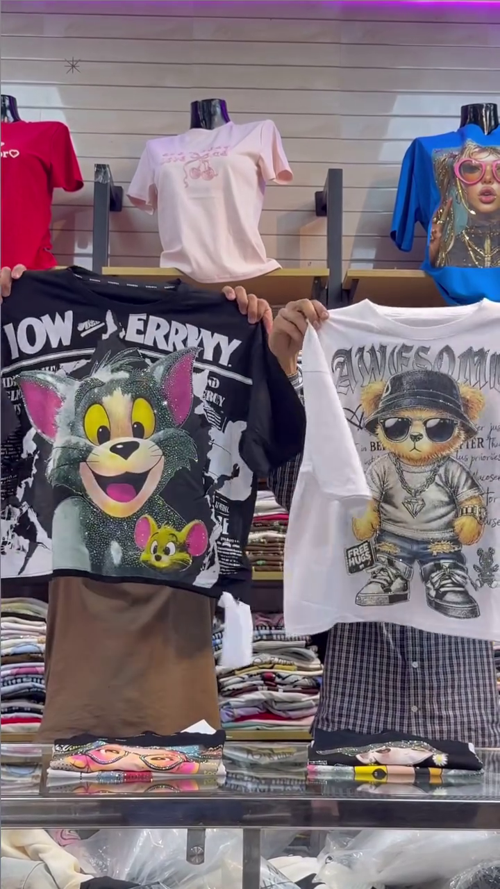 Trendy & Bold: Black Graphic T-Shirts for Girls