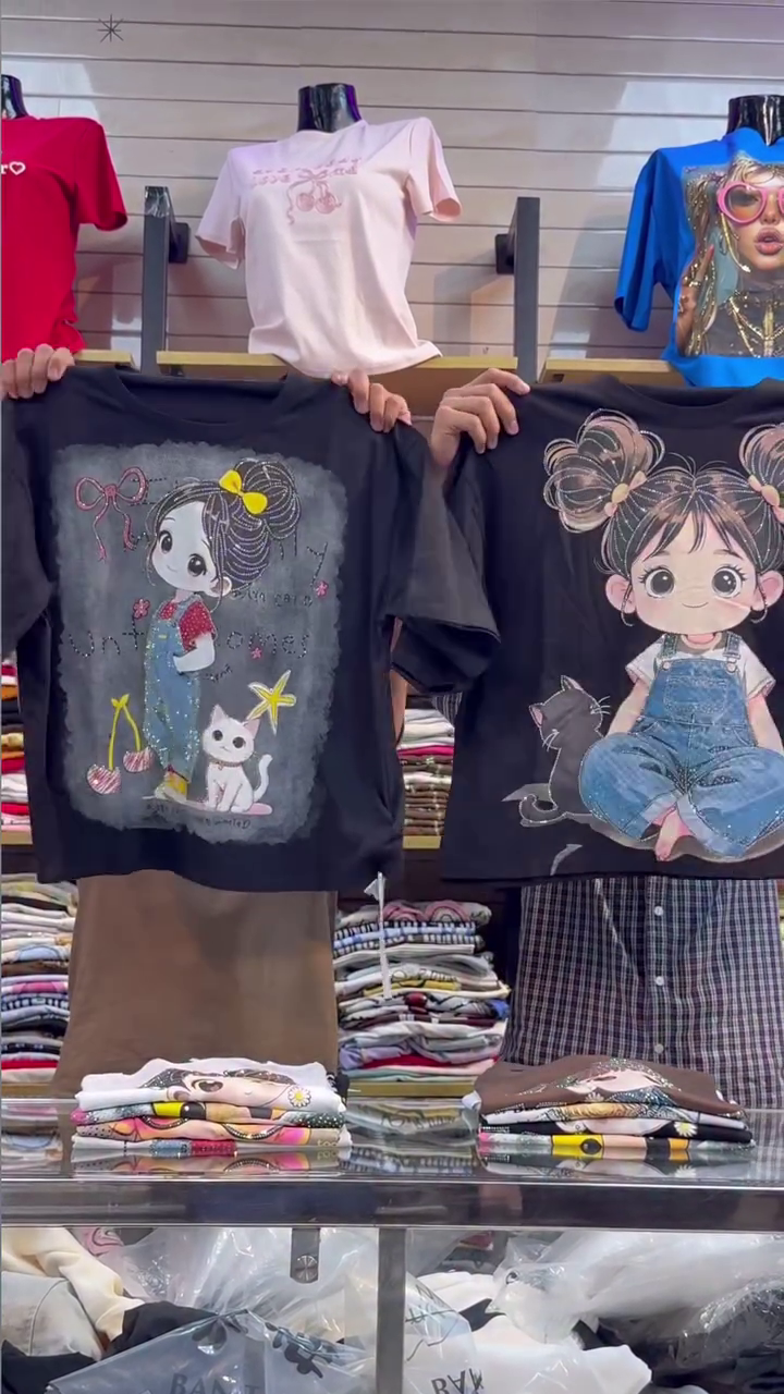 Trendy & Bold: Black Graphic T-Shirts for Girls