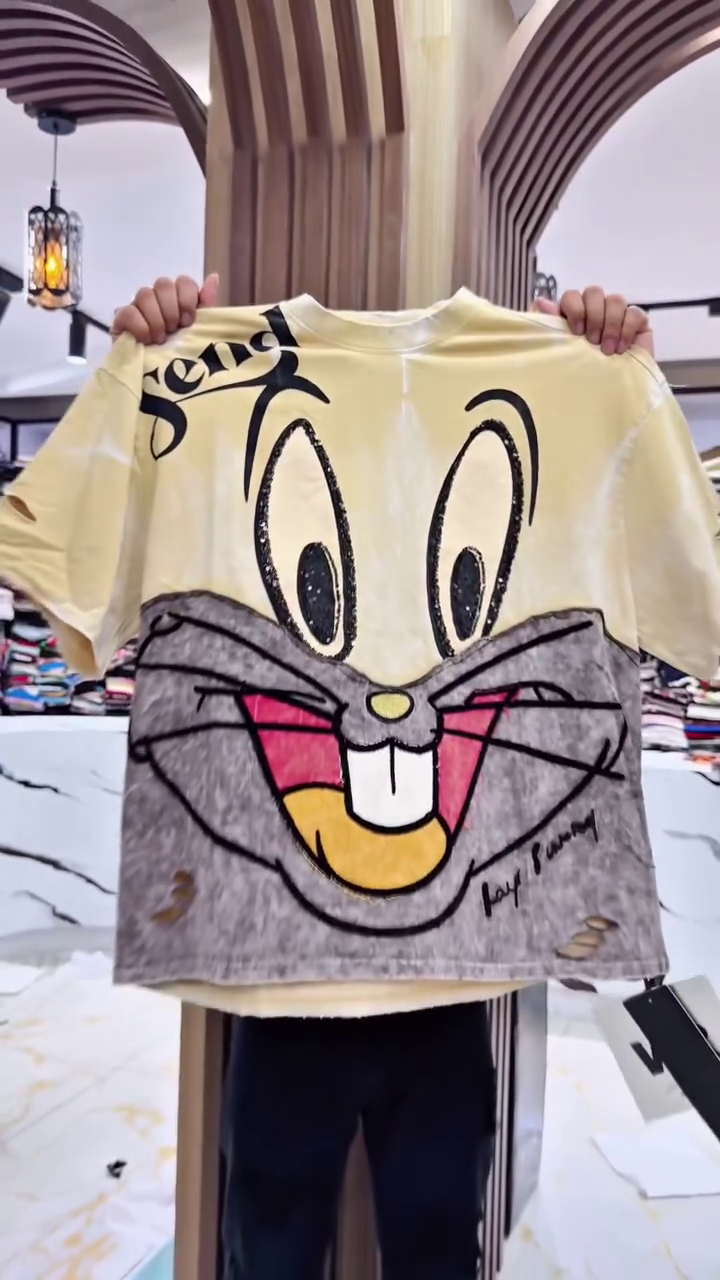 Playful & Trendy: Pink and Grey Tie-Dye T-Shirt Featuring Bugs Bunny