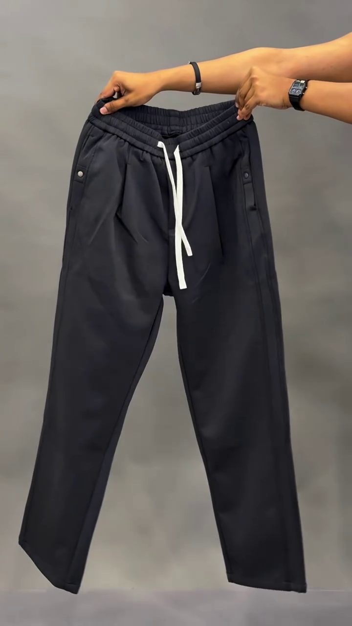 Men’s Baggy Cargo Jeans – Urban Comfort Meets Streetwear Utility