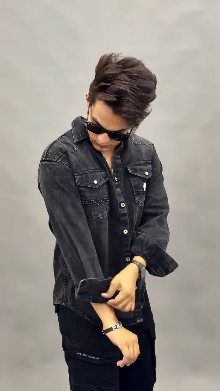 Black Denim Overshirt – Timeless Casual Layering Essential