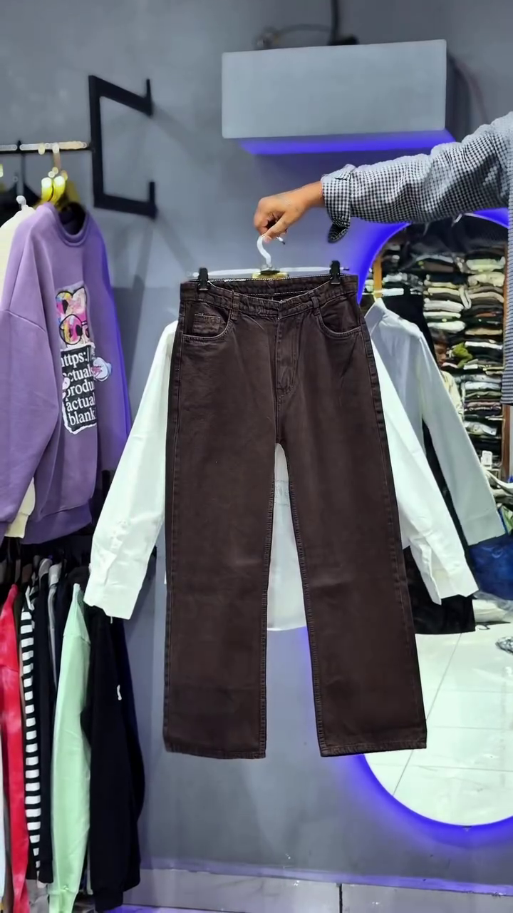 🤍 Classic White Shirt & Brown Straight-Fit Pants Combo – Smart Casual Perfection