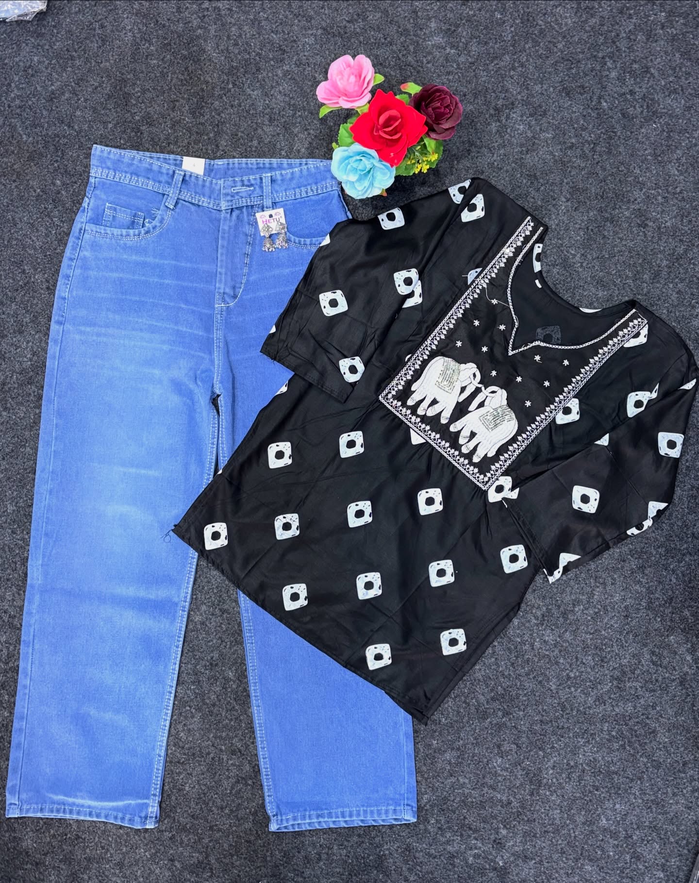 💖 Bright Pink Ethnic Kurti with Black Jeans – Fusion Style Statement