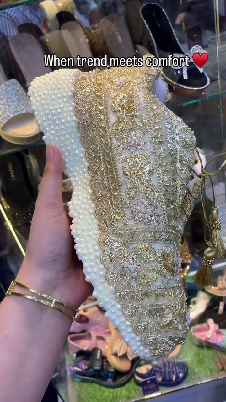 👟✨ Designer Embellished Sneakers – Where Tradition Meets Trend