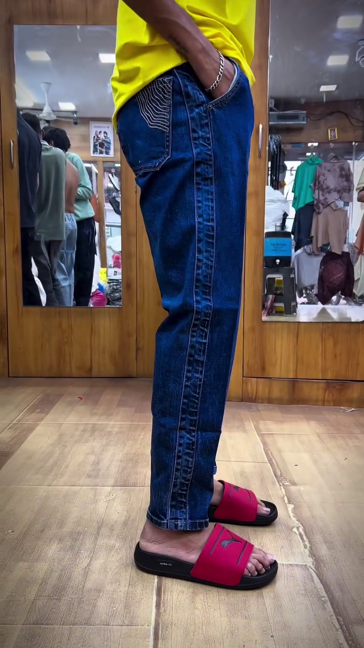 👖 Urban Fade Denim – Slim Fit Grey Jeans for Everyday Style