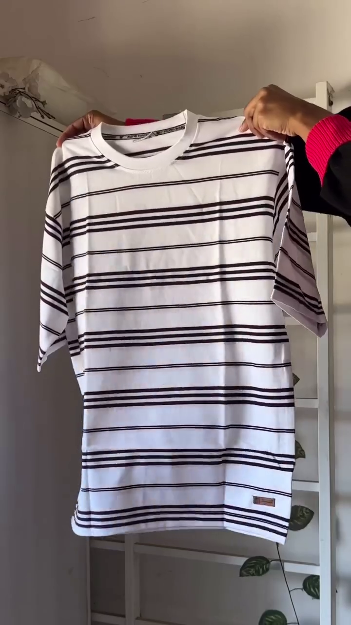 Effortless Style: Striped Textured Casual Shirt for Men
