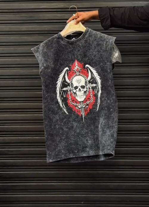 Edgy Streetwear Essential: Black Acid-Washed Cotton Jersey T-Shirt with Scorpion Graphic
