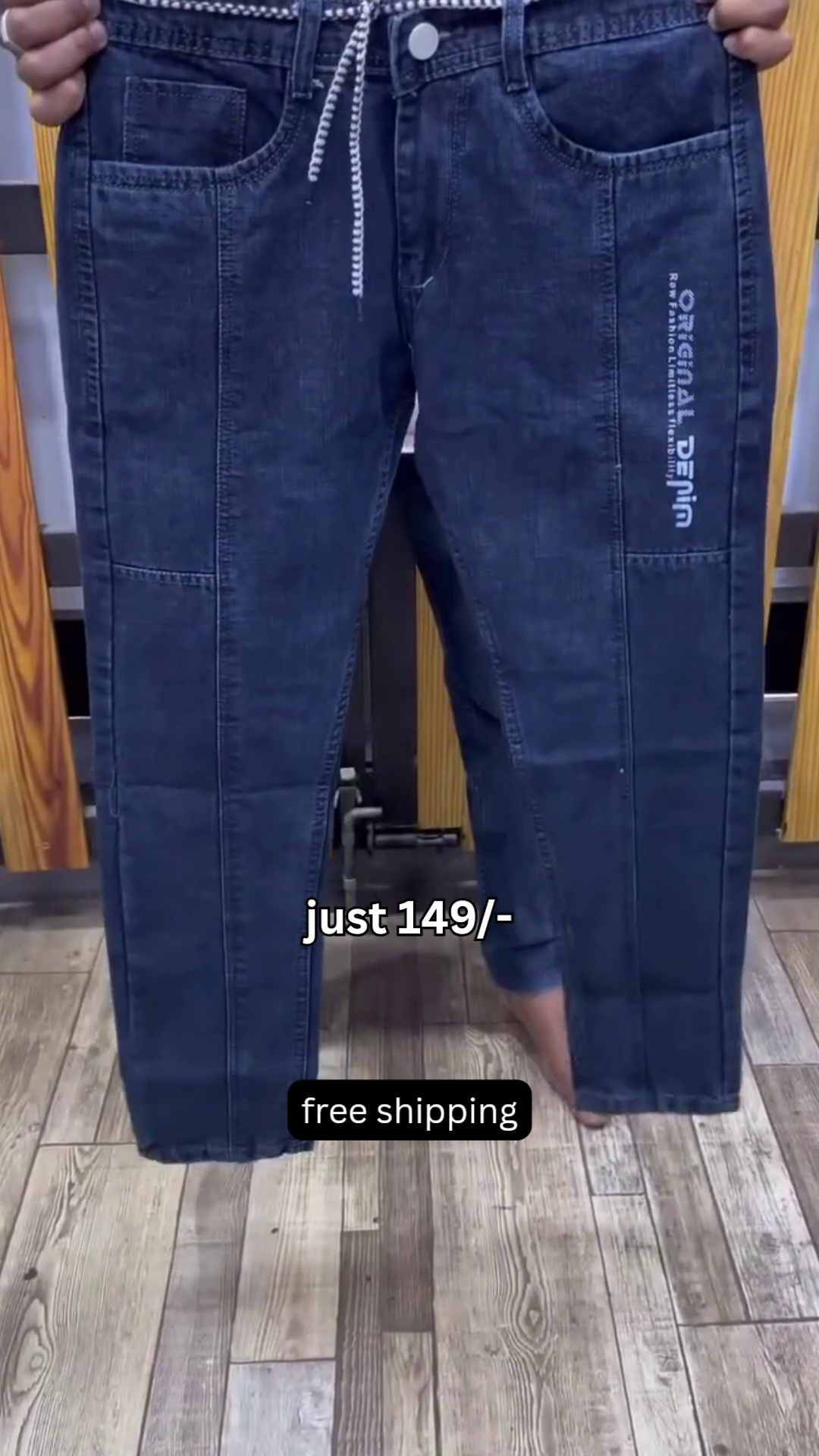 Timeless Everyday Essential: Dark Blue Men’s Jeans for Effortless Style