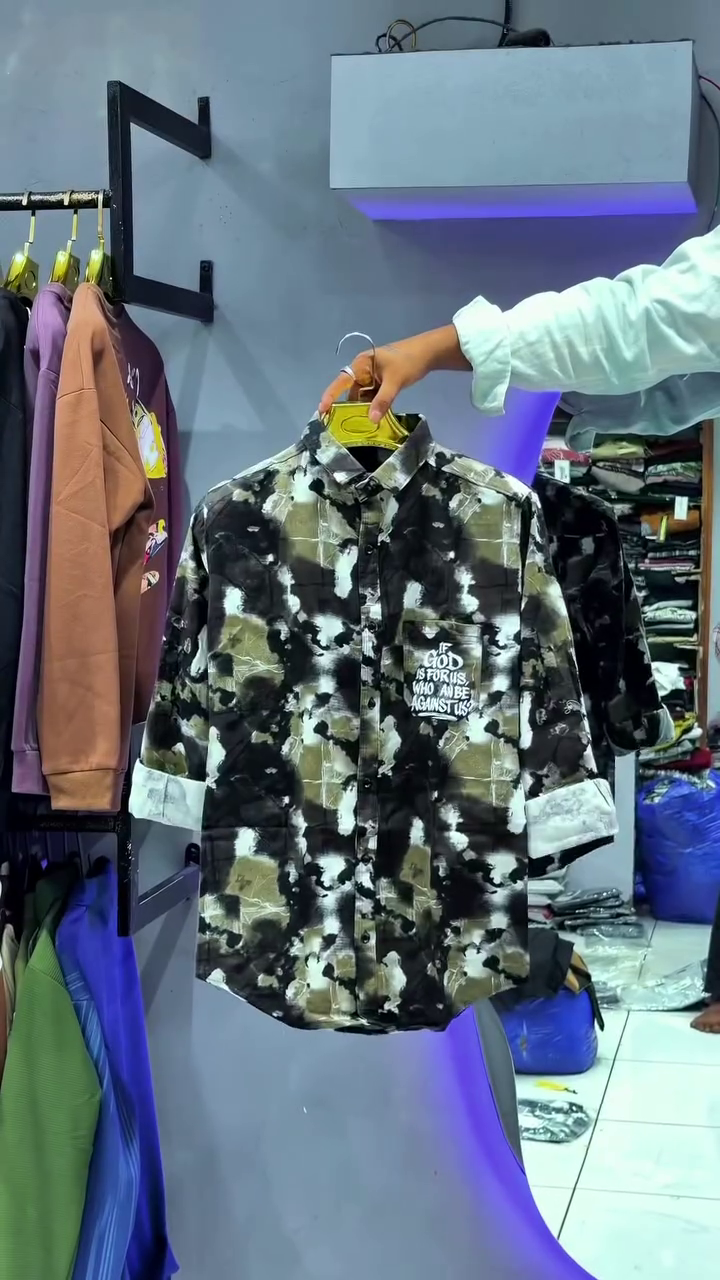 Bold Monochrome Edge: Men’s Long-Sleeve Casual Shirt with White & Black Abstract Cow Print
