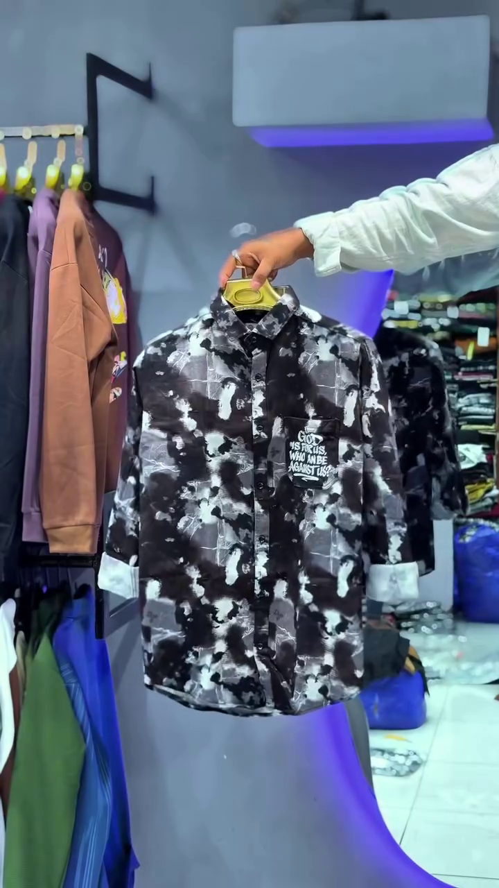 Bold Monochrome Edge: Men’s Long-Sleeve Casual Shirt with White & Black Abstract Cow Print