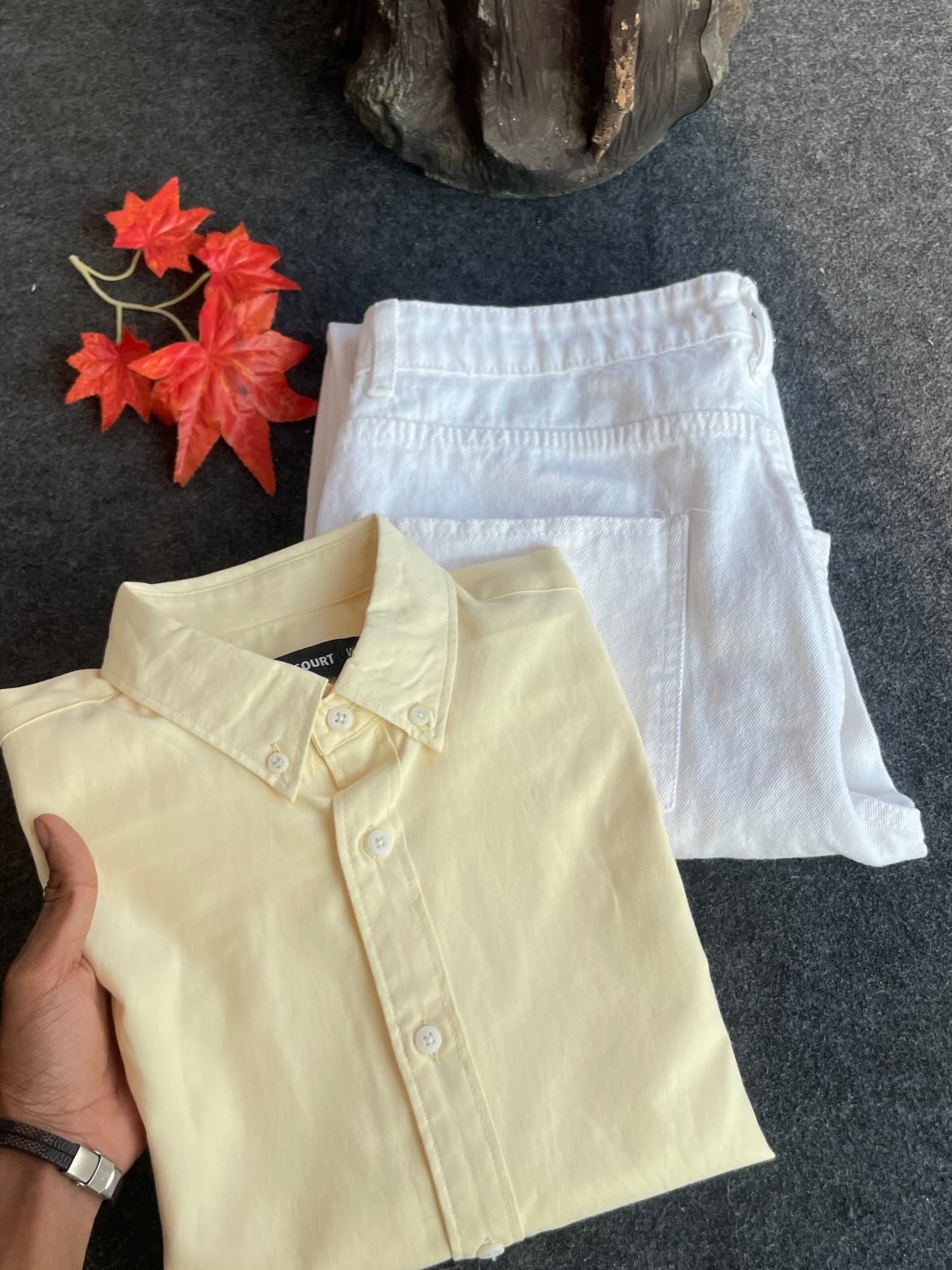 Pastel Pink Shirt with White Denim – Minimal Smart Casual Outfit