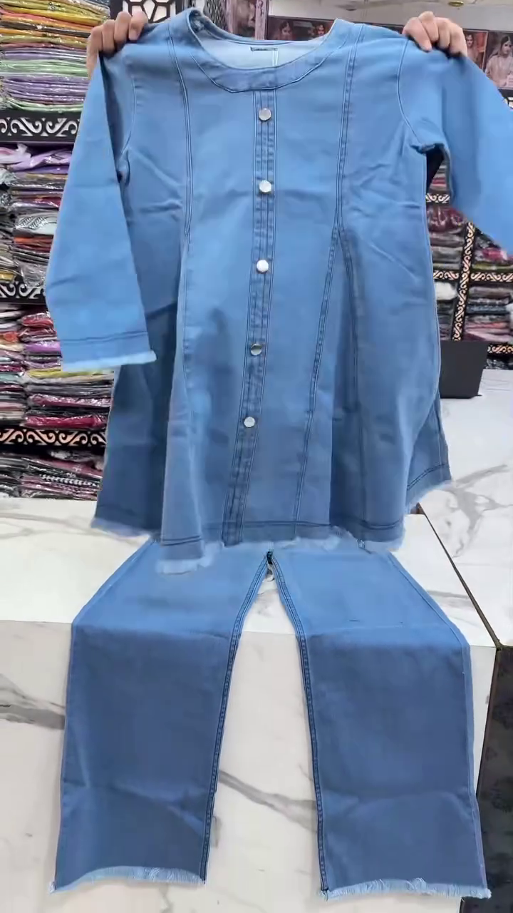 Light Blue Denim Longline Shirt Tunic with Button-Down Front & Raw Frayed Hem – Casual Chic Everyday Style
