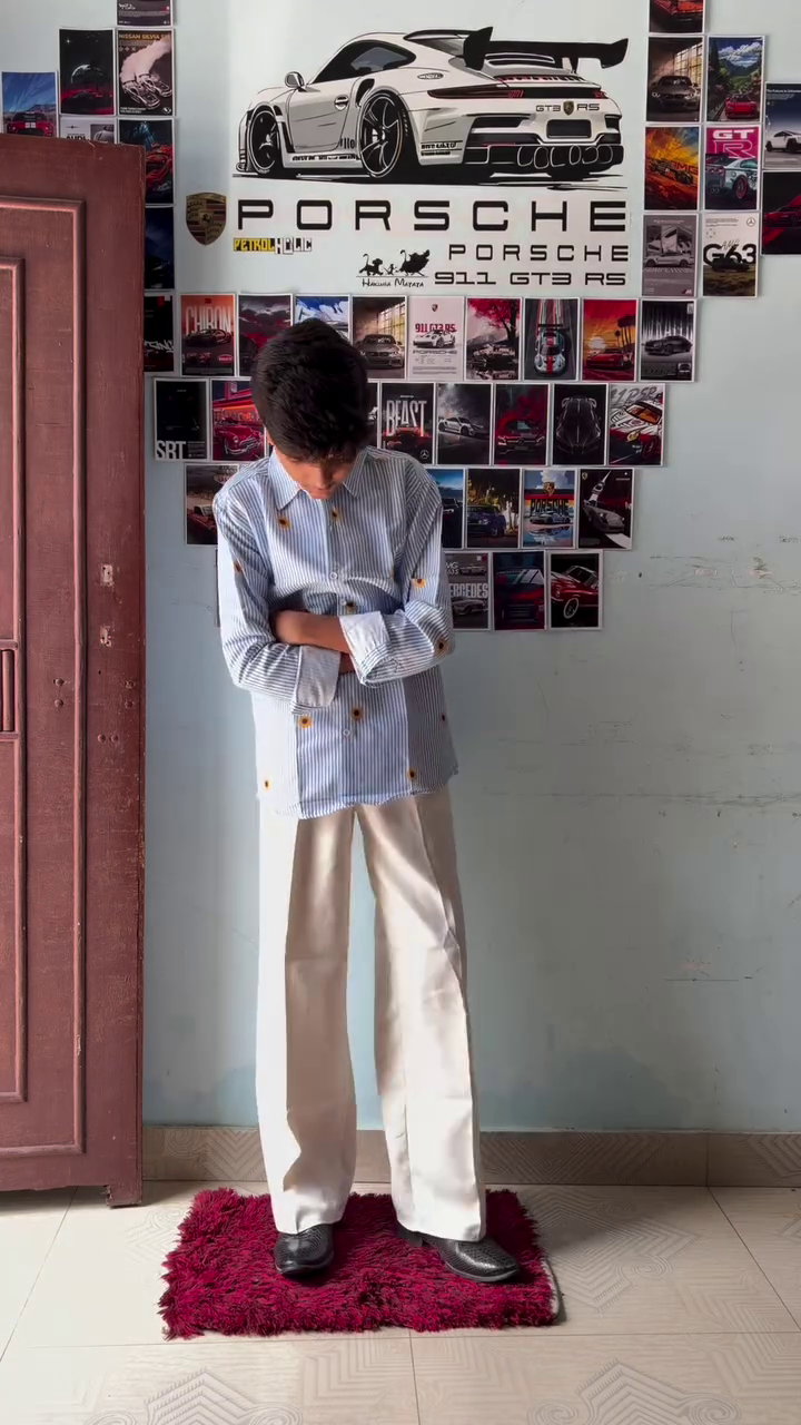 Vertical Stripe Shirt with Embroidered Sunflower Details & Matching Trousers – Chic Coordinated Casual Wear Set